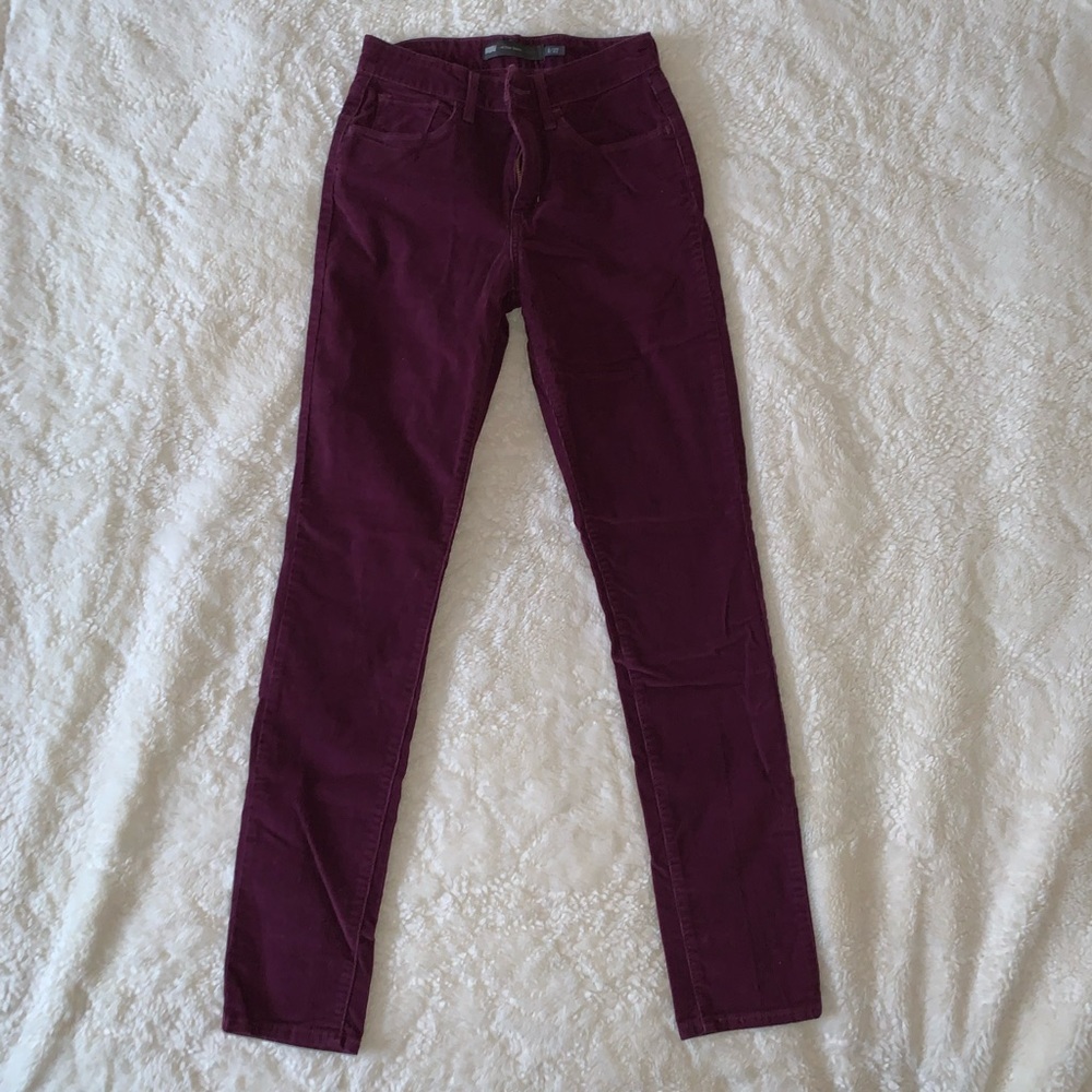 Levi’s Skinny Hi-Rise Skinny Burgundy Curduroy Jean Pants Size 4